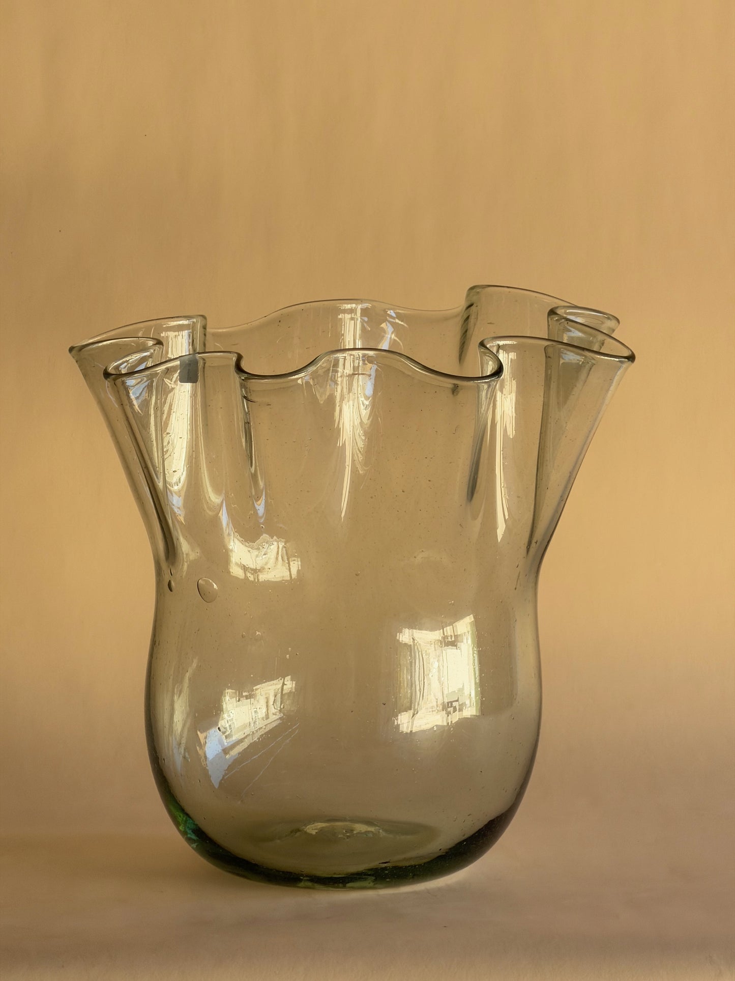 Olivia Ruffled Glass Vase