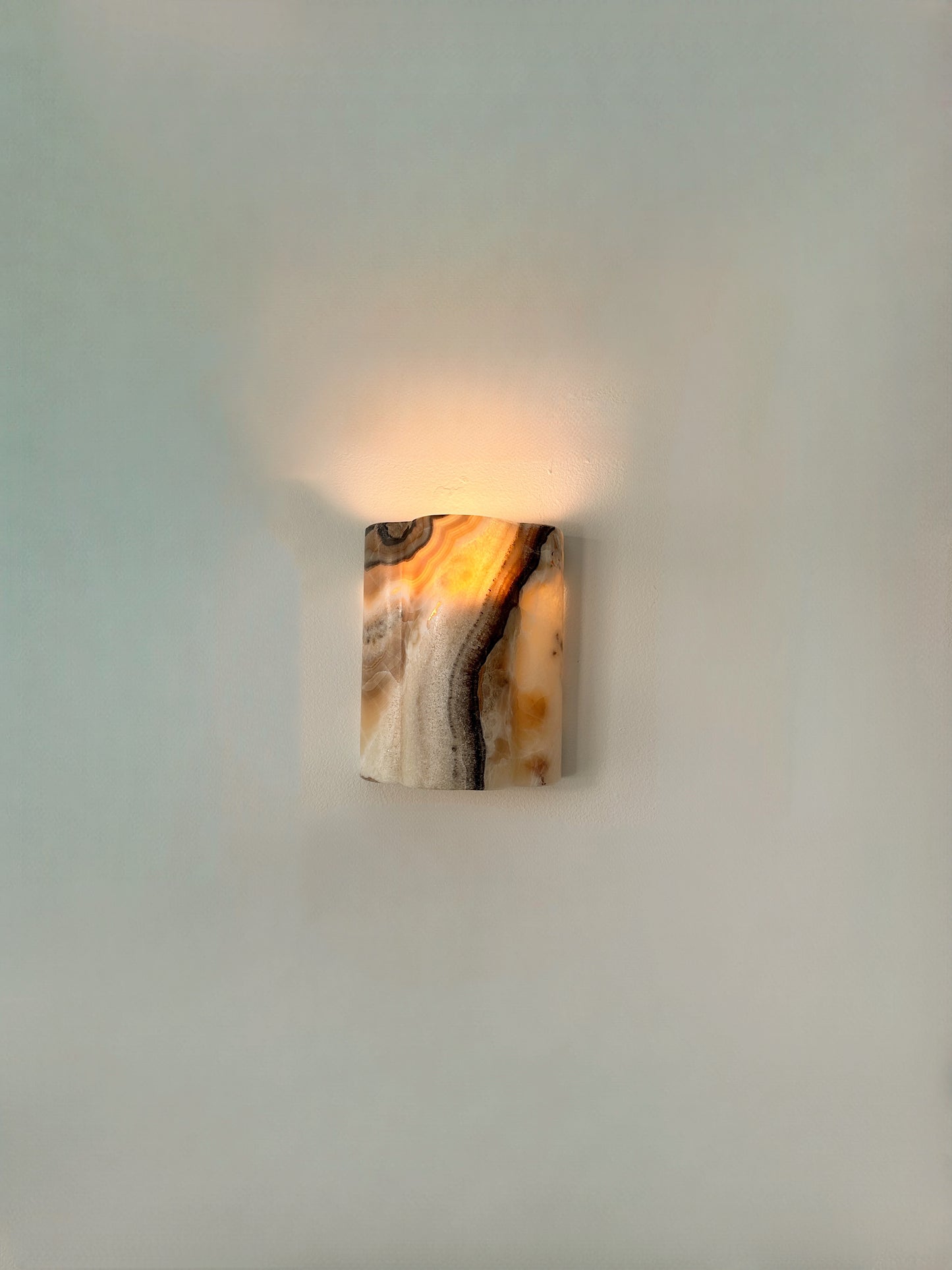 EMILIA FLUTED TRAVERTINE SCONCE